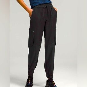 Lululemon Relaxed Mid Rise Cargo Pant